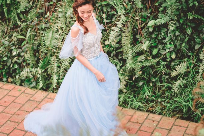 Wildflower Meadow Themed Bridal Shoot at Fort Canning Park by Jen's Obscura (aka Jchan Photography) - 005