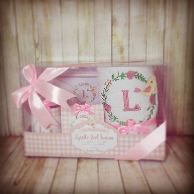 baby born hampers