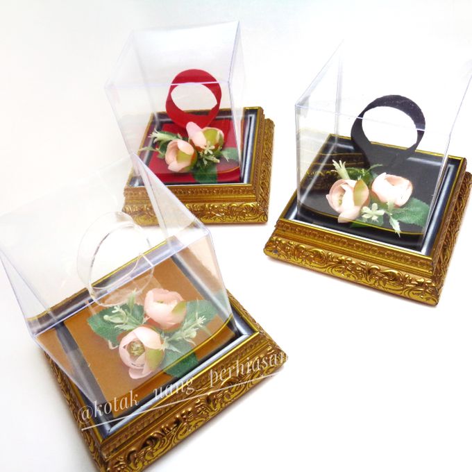 Kotak Frame Gelang Jam Tangan Fg By Dolpin Wedding Gallery Bridestory Com