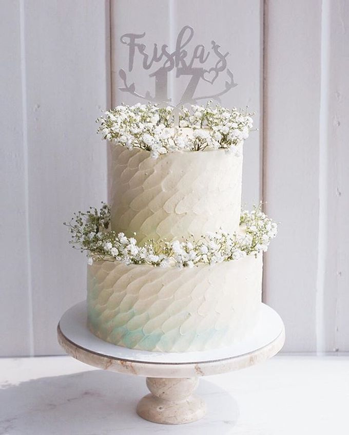 2 tiers Celebration Cake (Wedding, Birthdays, etc) by duchess bakes - 031 2 tiers Celebration Cake (Wedding, Birthdays, etc) by duchess bakes - 031