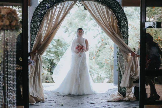 WEDDING | Derick & Khassy at Chapel on the Hill by Honeycomb PhotoCinema - 011 WEDDING | Derick & Khassy at Chapel on the Hill by Honeycomb PhotoCinema - 011