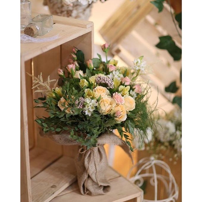 Pinterest inspired bridal bouquet by La Bloom Florist - 015 Pinterest inspired bridal bouquet by La Bloom Florist - 015