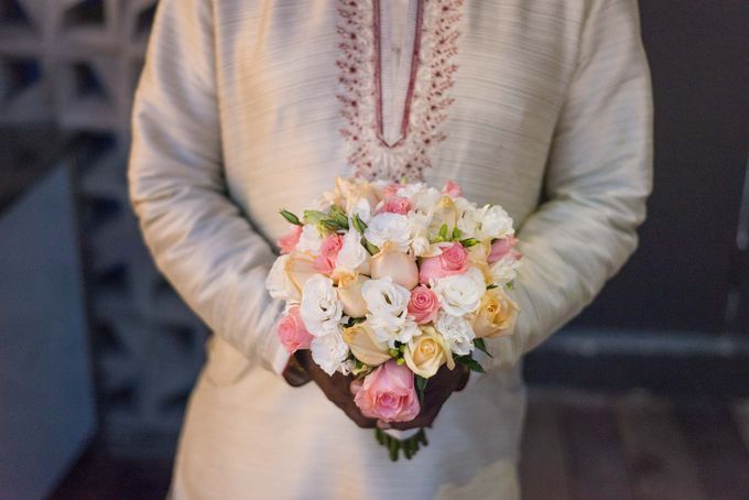 Beach Wedding at OLA Beach Club Sentosa by GrizzyPix Photography - 020