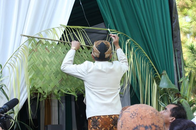 Siraman Tika (22 Agustus 2014) by Arum Ndalu Sanggar Rias Pengantin - 001 Siraman Tika (22 Agustus 2014) by Arum Ndalu Sanggar Rias Pengantin - 001