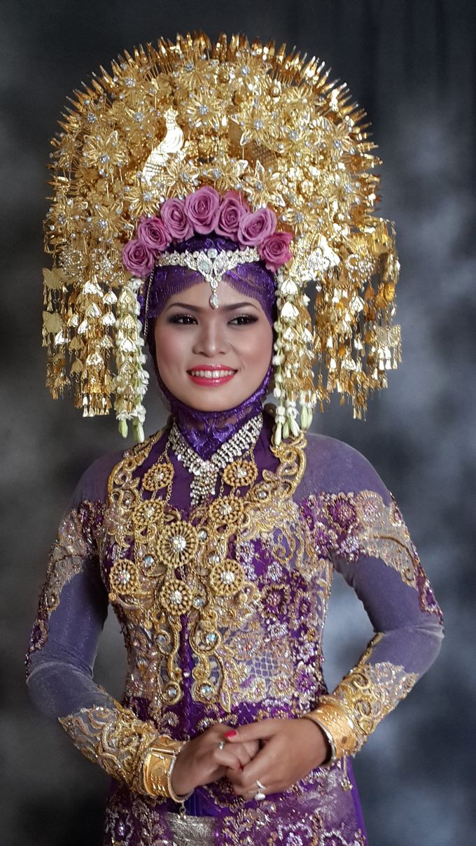 Rias & Busana Pengantin Minang Modifikasi Ungu by sinar minang colection - 001