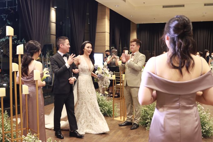 Intimate Jazz Entertainment Wedding at Ritz Carlton Pacific Place Jakarta by Double V by Everglow Pagar Ayu - 023 Intimate Jazz Entertainment Wedding at Ritz Carlton Pacific Place Jakarta by Double V by Everglow Pagar Ayu - 023