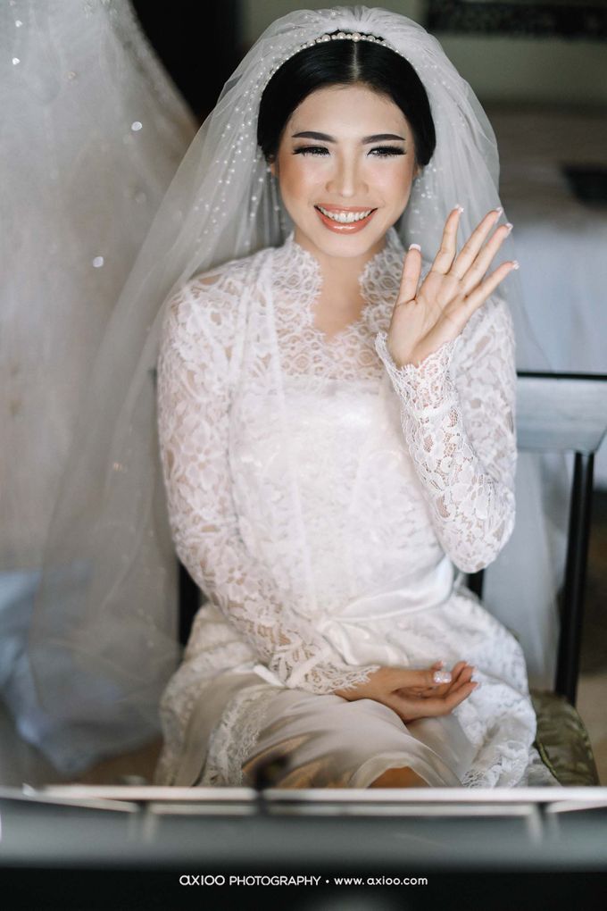 A Glorious Wedding Ceremony and Absolute OMG Clifftop Wedding Bali by MC RANI HARDJADINATA - 004 A Glorious Wedding Ceremony and Absolute OMG Clifftop Wedding Bali by MC RANI HARDJADINATA - 004