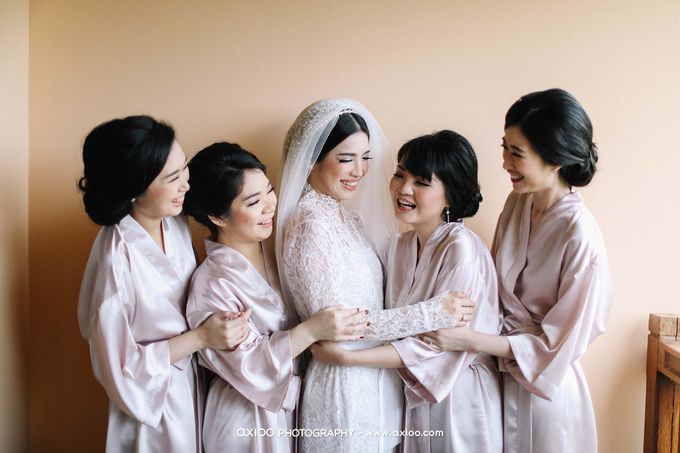 A Glorious Wedding Ceremony and Absolute OMG Clifftop Wedding Bali by MC RANI HARDJADINATA - 008 A Glorious Wedding Ceremony and Absolute OMG Clifftop Wedding Bali by MC RANI HARDJADINATA - 008