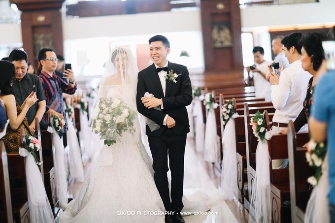 A Glorious Wedding Ceremony and Absolute OMG Clifftop Wedding Bali by MC RANI HARDJADINATA - 016 A Glorious Wedding Ceremony and Absolute OMG Clifftop Wedding Bali by MC RANI HARDJADINATA - 016