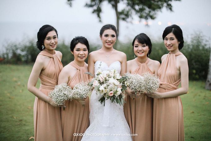A Glorious Wedding Ceremony and Absolute OMG Clifftop Wedding Bali by MC RANI HARDJADINATA - 025 A Glorious Wedding Ceremony and Absolute OMG Clifftop Wedding Bali by MC RANI HARDJADINATA - 025