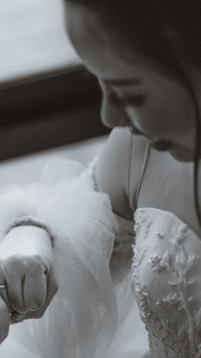Wedding dress of Louis & Stella Blessing Ceremony by La’Belle Custom and Rent Dress - 002