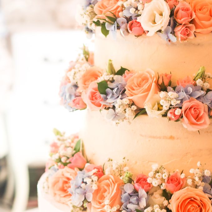 Wedding Cake - Denny & Octavia by Lareia Cake & Co. - 004 Wedding Cake - Denny & Octavia by Lareia Cake & Co. - 004