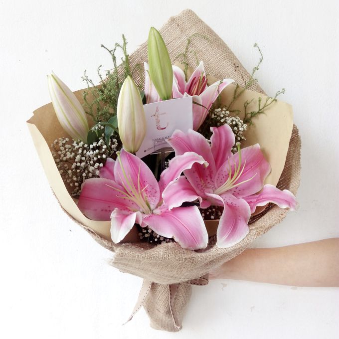 Gift Bouquet by Tiffany's Flower Room - 003 Gift Bouquet by Tiffany's Flower Room - 003