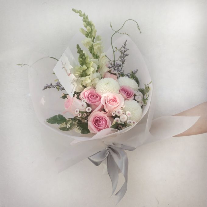 Gift Bouquet by Tiffany's Flower Room - 001 Gift Bouquet by Tiffany's Flower Room - 001