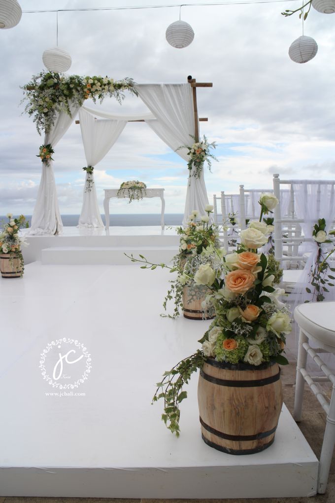Water Wedding Decoration by Jc Florist Bali - 002 Water Wedding Decoration by Jc Florist Bali - 002