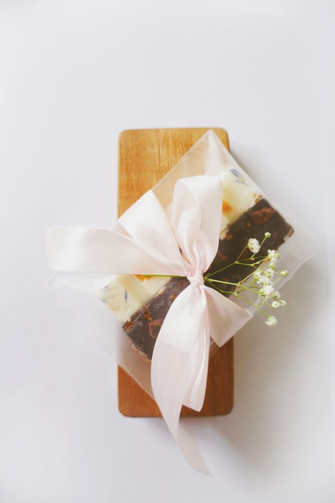 Edible Flower Souvenir by Tiffany's Flower Room - 004