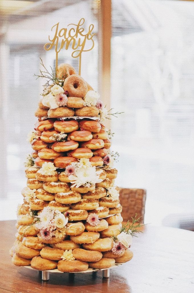 Doughnut Tower by Dough Darlings - 001 Doughnut Tower by Dough Darlings - 001