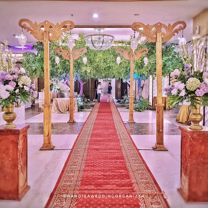 Shinta Danu CHANDIRA WEDDING PACKAGE by Chandira Wedding Organizer - 010 Shinta Danu CHANDIRA WEDDING PACKAGE by Chandira Wedding Organizer - 010