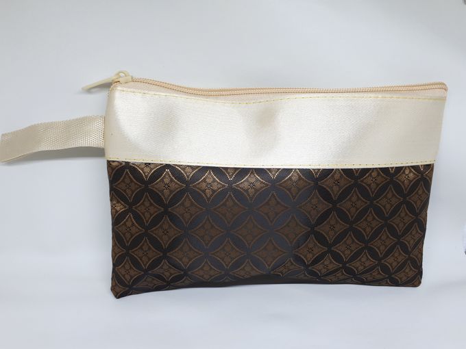 Pouch Series by AWL Souvenir - 003 Pouch Series by AWL Souvenir - 003
