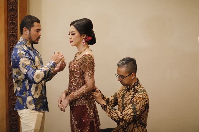 Riri & Dimas Wedding by The Leonardi - 006