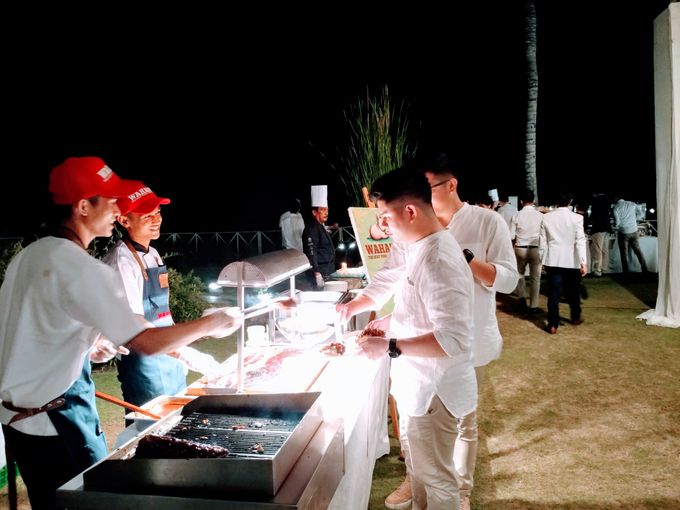 Live Grilled WAHAHA Pork Ribs At Villa Khayangan by Wahaha Pork Ribs - 001 Live Grilled WAHAHA Pork Ribs At Villa Khayangan by Wahaha Pork Ribs - 001