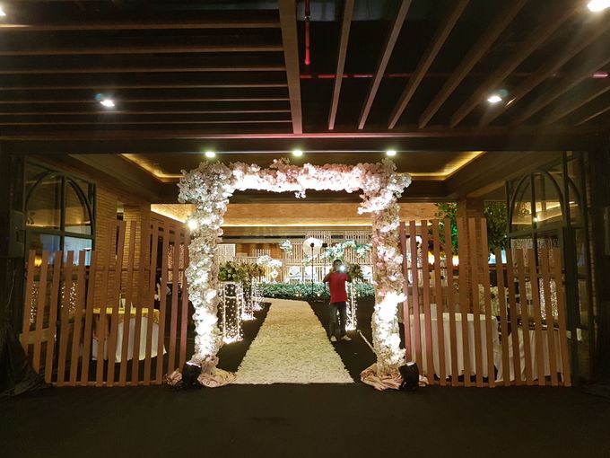 DIMAS & PUTRI WEDDING by United Grand Hall - 002 DIMAS & PUTRI WEDDING by United Grand Hall - 002