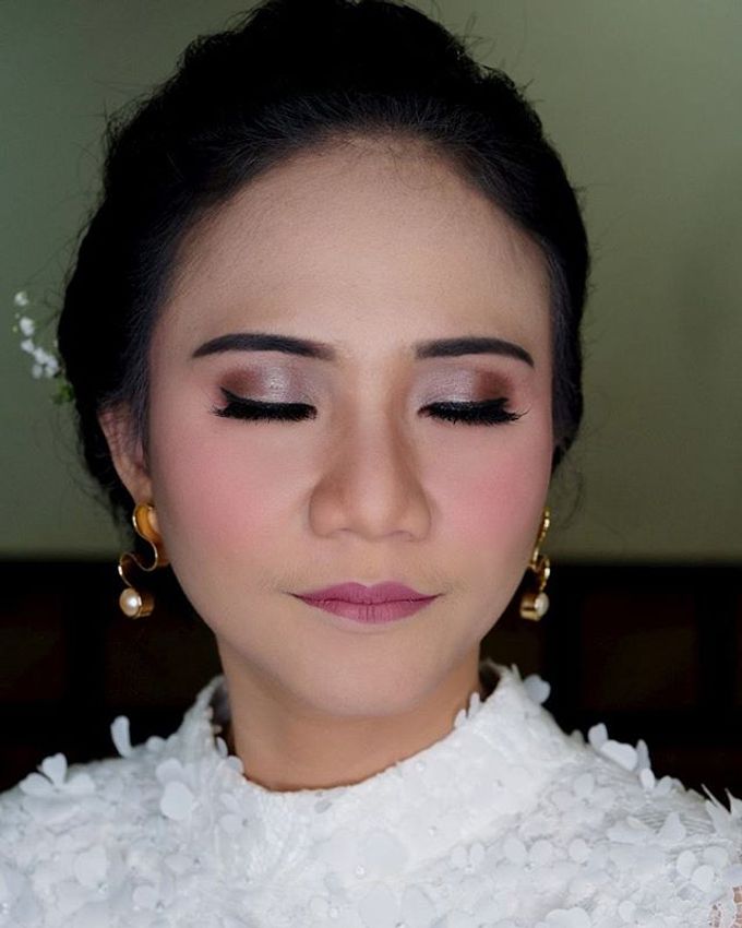 Garden Wedding - Windy by Arini Makeup Artist - 006