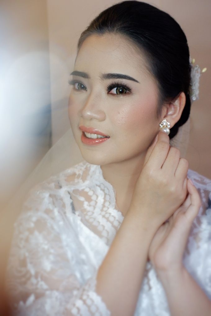 Favor Bride, Fransisca..  by Favor Brides - 011