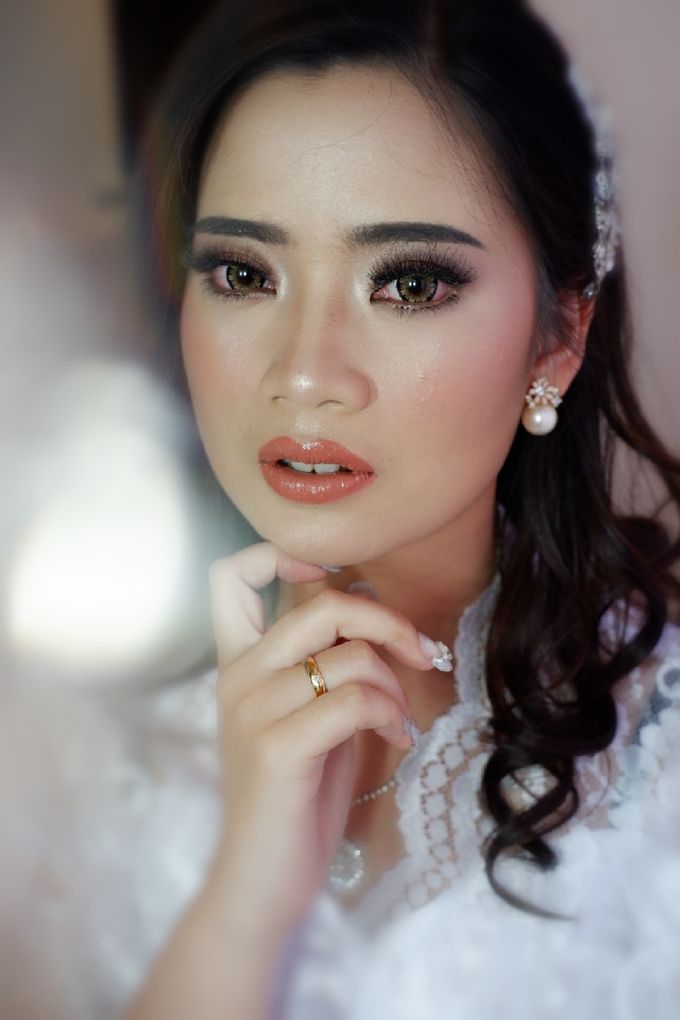 Favor Bride, Fransisca..  by Favor Brides - 002