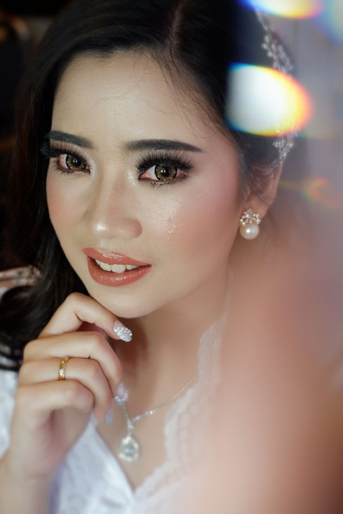 Favor Bride, Fransisca.. by Favor Brides - 001 Favor Bride, Fransisca.. by Favor Brides - 001