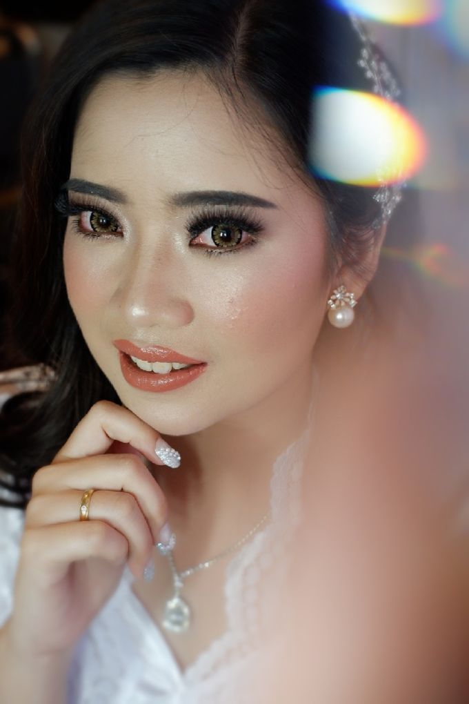 Favor Bride, Fransisca..  by Favor Brides - 001