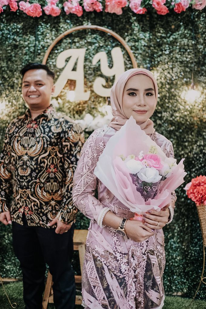 The Engagement of Anto & Yeni by Fazz Project - 001