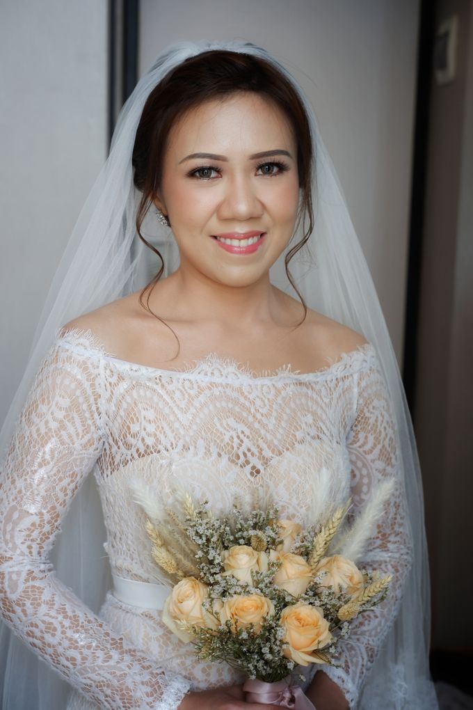 Wedding Day Mario & Debora by Nike Makeup & Hairdo - 003