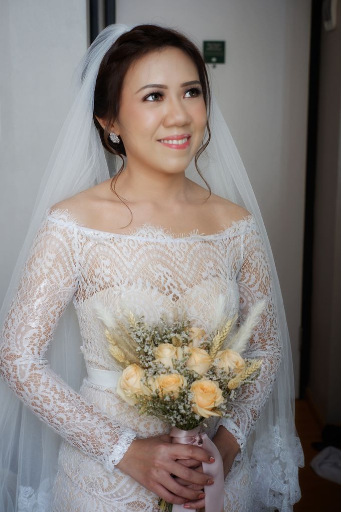 Wedding Day Mario & Debora by Nike Makeup & Hairdo - 005