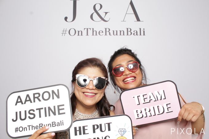 Justine & Aaron by PIXOLA Photo Booth - 003 Justine & Aaron by PIXOLA Photo Booth - 003