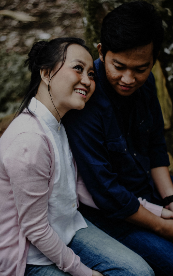 Prewedding Devi & Mazlan by Vintageopera Slashwedding - 003 Prewedding Devi & Mazlan by Vintageopera Slashwedding - 003