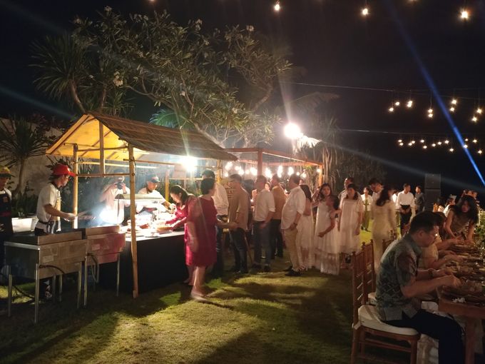 Villa Phalosa, Pantai Batu Belig, Seminyak, Wedding of Mr. Stefano & Ms. Angel, 5 Mei 2019 by Lumbung Catering - 030