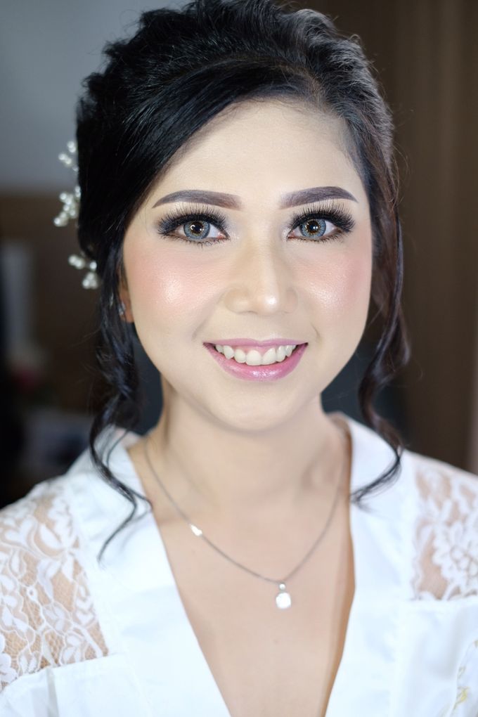 BRIDE MAKEUP by Valeria by Leneva Bridal - 038 BRIDE MAKEUP by Valeria by Leneva Bridal - 038