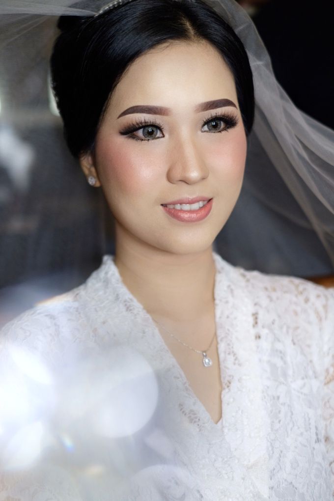 BRIDE MAKEUP by Valeria by Leneva Bridal - 036 BRIDE MAKEUP by Valeria by Leneva Bridal - 036