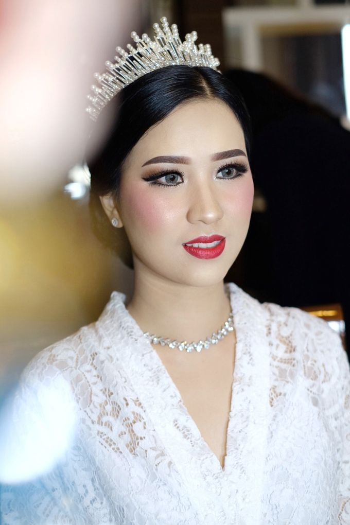 BRIDE MAKEUP by Valeria by Leneva Bridal - 034 BRIDE MAKEUP by Valeria by Leneva Bridal - 034