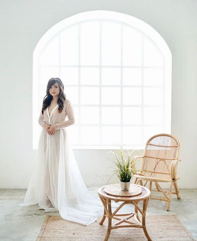 2 Looks Alternative Dress (Day and Night) by METTA FEBRIYAN bridal & couture - 013 2 Looks Alternative Dress (Day and Night) by METTA FEBRIYAN bridal & couture - 013