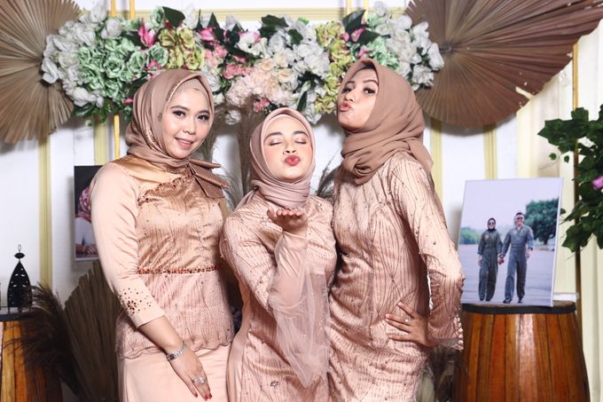 Photobooth Wedding Dea & Ichsan by Ayo Foto - 007