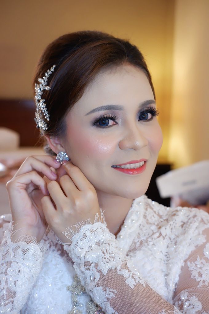 Beautiful Bride, Delvi by Favor Brides - 001 Beautiful Bride, Delvi by Favor Brides - 001