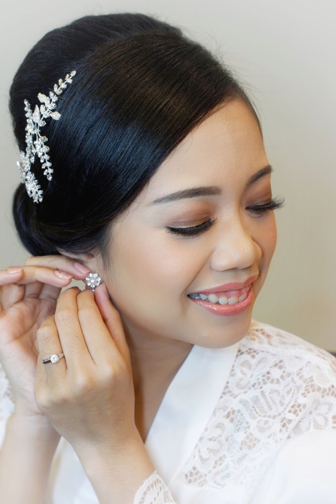 Wedding day makeup & hairdo Sabar & Tiara by Nike Makeup & Hairdo - 006