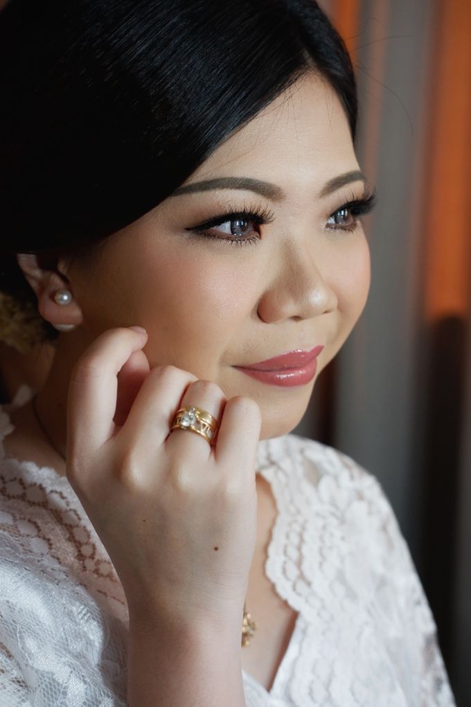 Beautiful Bride, Marlena by Favor Brides - 004 Beautiful Bride, Marlena by Favor Brides - 004
