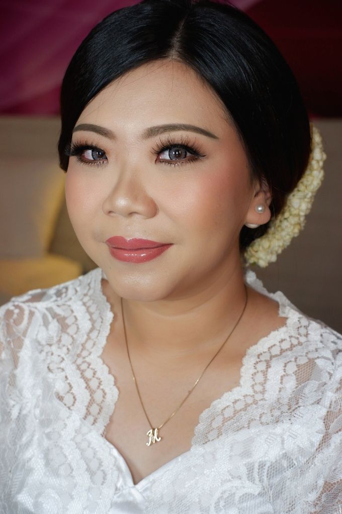 Beautiful Bride, Marlena by Favor Brides - 009 Beautiful Bride, Marlena by Favor Brides - 009
