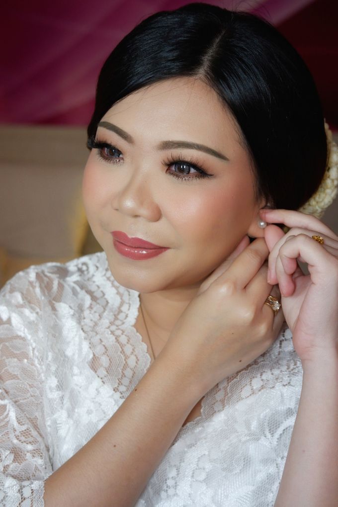 Beautiful Bride, Marlena by Favor Brides - 006 Beautiful Bride, Marlena by Favor Brides - 006