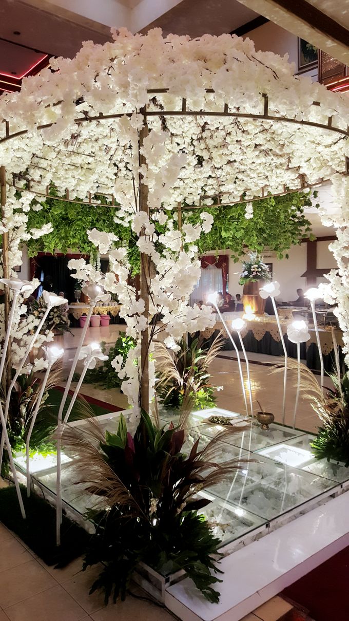 Decoration by IKO Catering Service dan Paket Pernikahan - 042 Decoration by IKO Catering Service dan Paket Pernikahan - 042