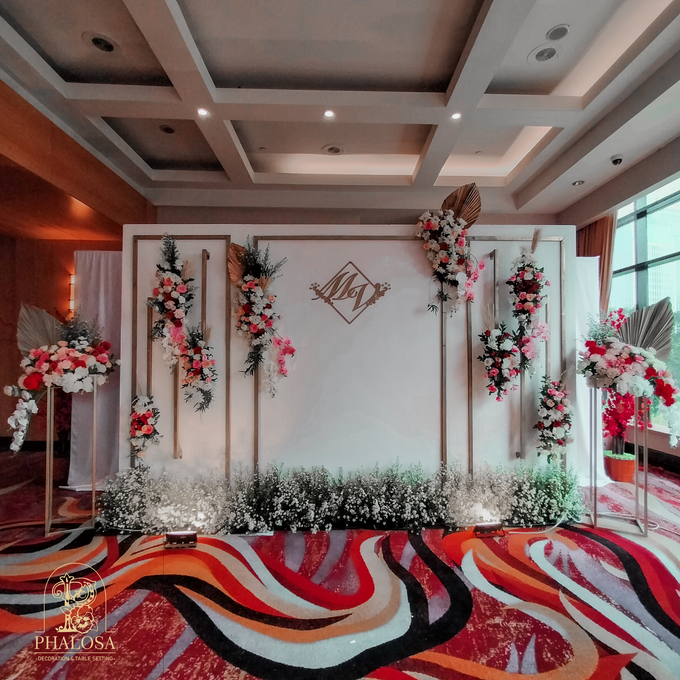 Wedding Of Melissa And Vendy by Phalosa Event Decoration & Table Setting - 005 Wedding Of Melissa And Vendy by Phalosa Event Decoration & Table Setting - 005