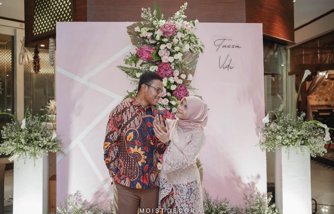 Engagement of Tassa & Vidi by Harum Manis Indonesian Restaurant - 003 Engagement of Tassa & Vidi by Harum Manis Indonesian Restaurant - 003
